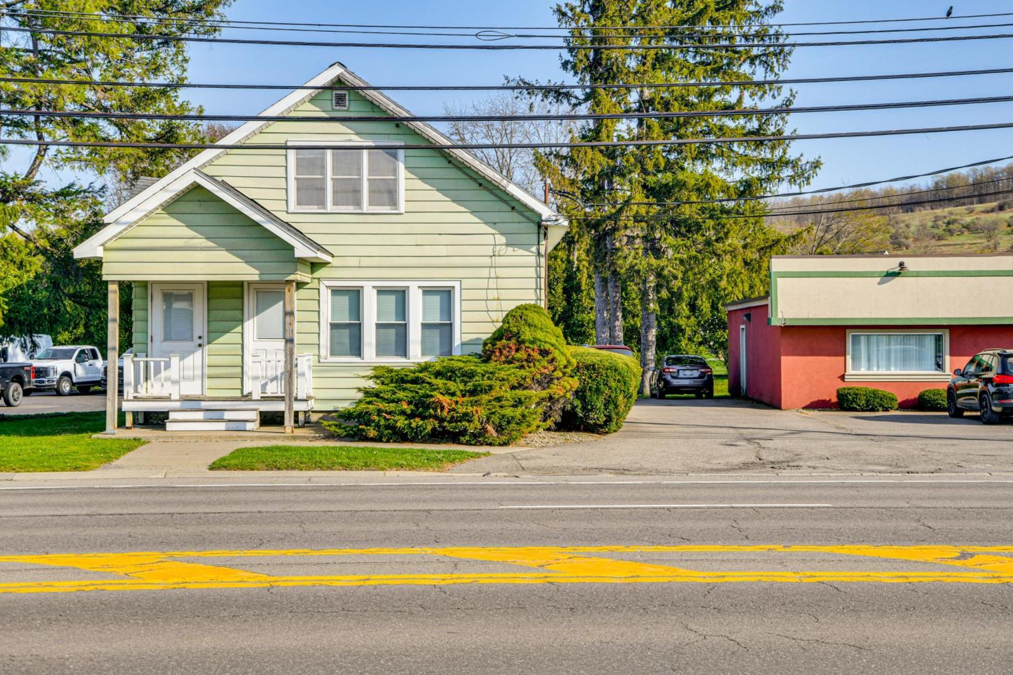 Less Than 2 Mi To Suny Cortland Unit With Private Parking Exterior foto
